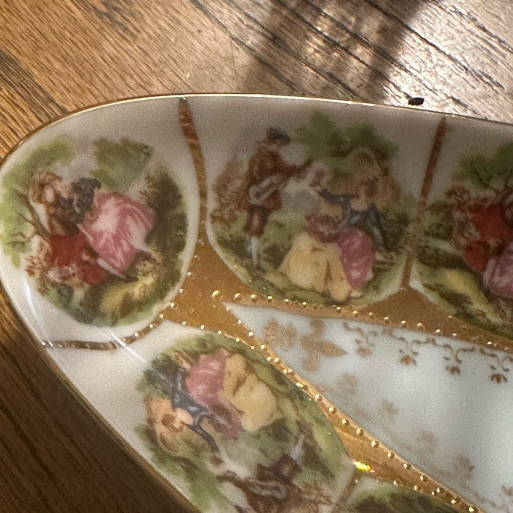 Porcelain Vintage Platter depicting a courting couple!  Beautiful detail - Picture 3 of 8